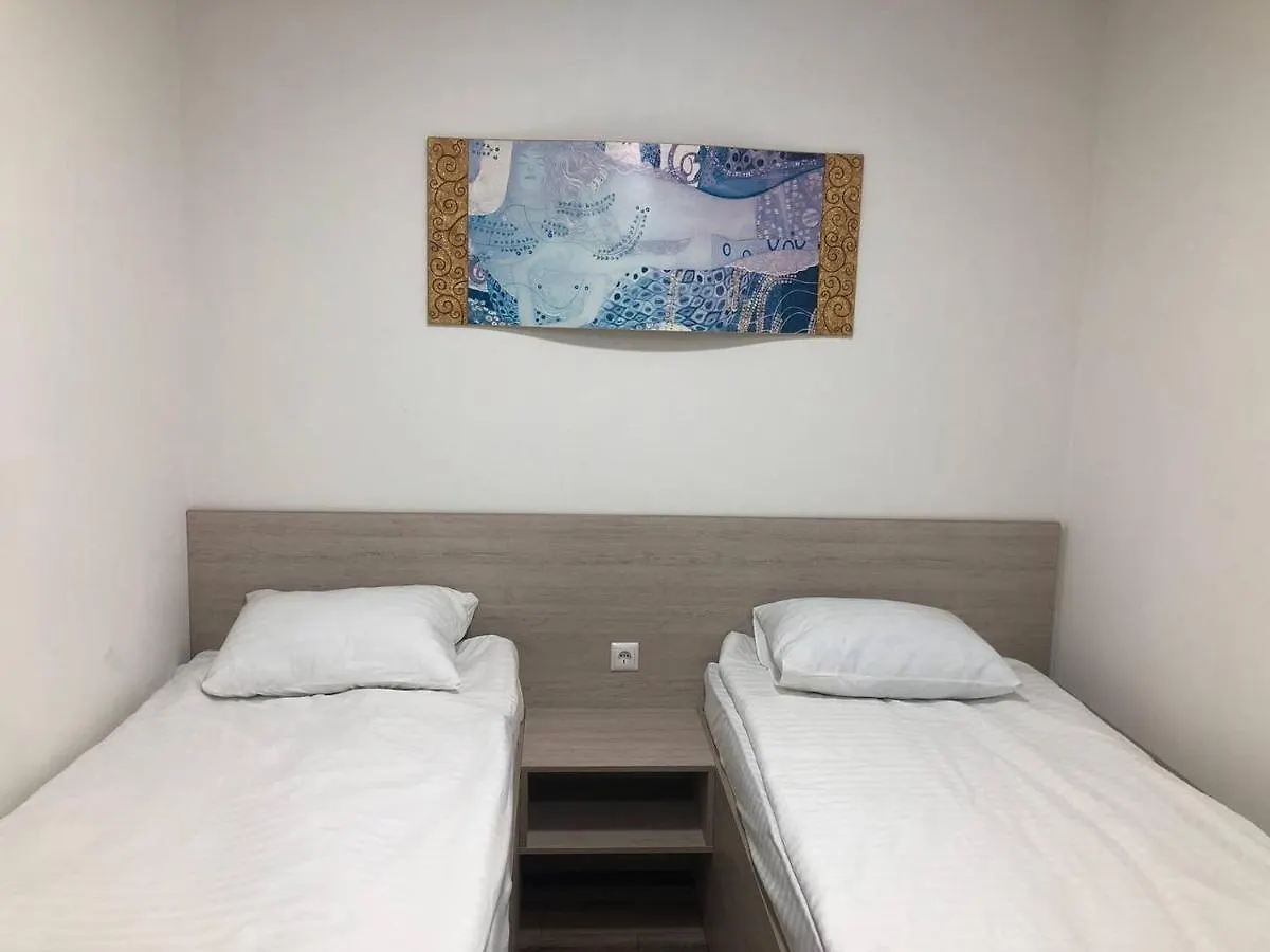 Apartment Апарт Отель Белый Квадрат Ул Златоустовская 51